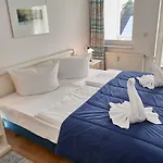 Villa Strandidyll In Binz - Wg 11 Mit Meerblick Und Zwei Balkonen